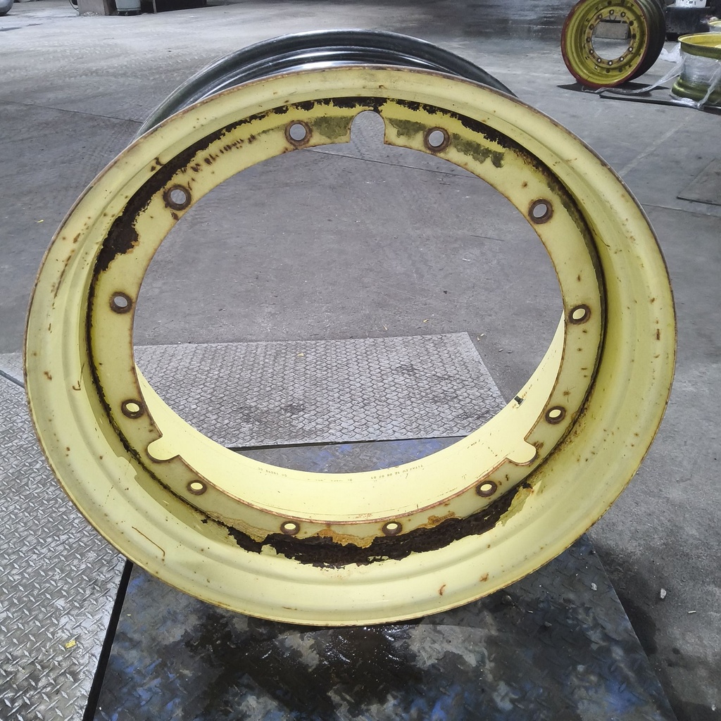 16"W x 38"D, John Deere Yellow 12-Hole Stub Disc , -3.25" Offset