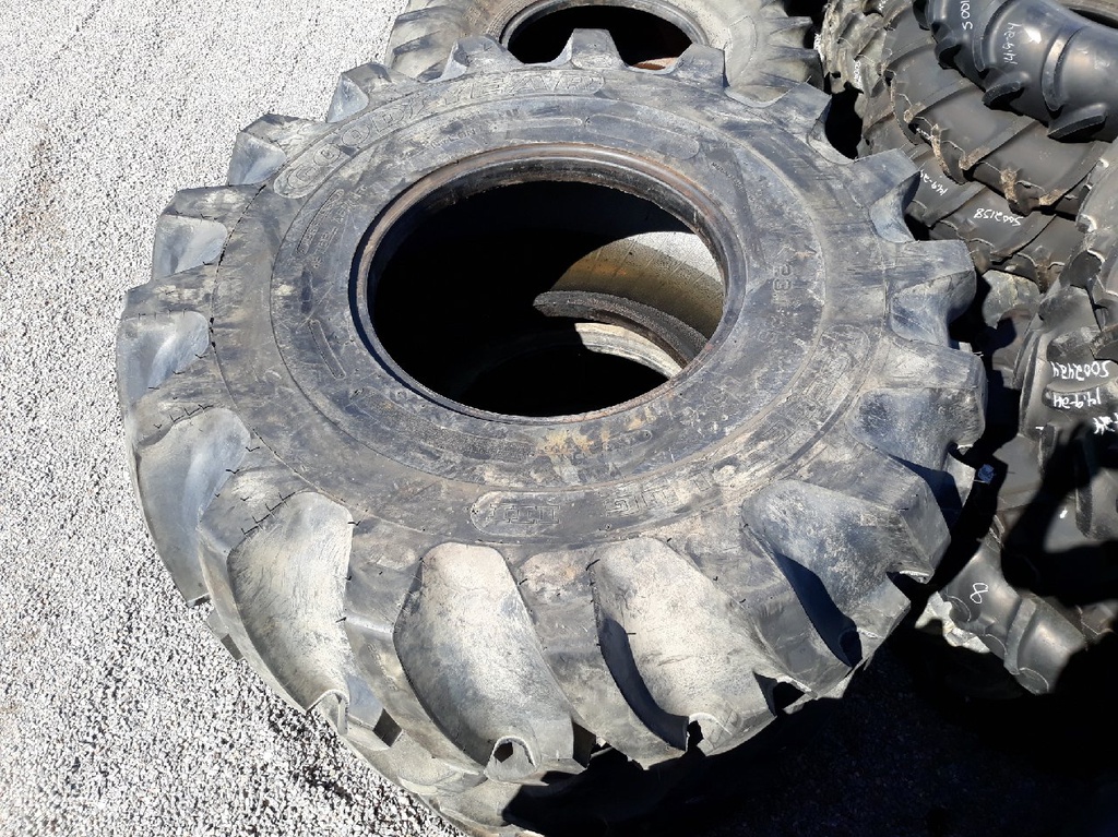 23.1/-26 Goodyear Farm Logger Lug III LS-2, H (16 Ply) 95%