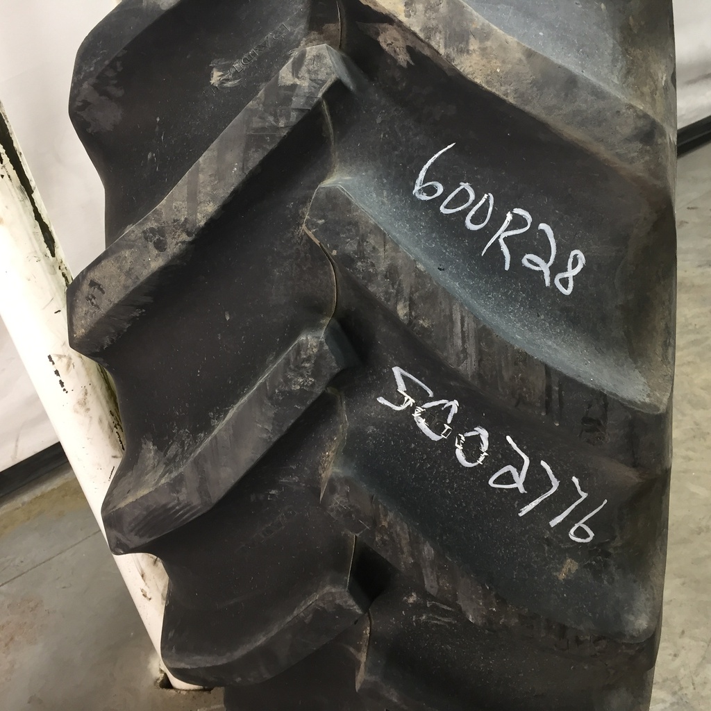 600/65R28 Goodyear Farm DT820 Super Traction R-1W 147 B 80%