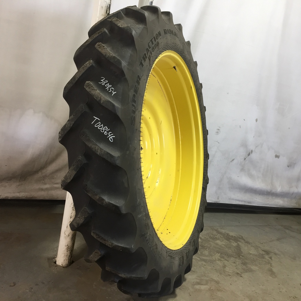 380/90R54 Goodyear Farm DT800 Super Traction R-1W 152 B 70%
