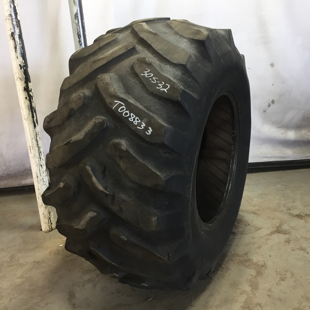 30.5/L-32 Goodyear Farm Dyna Torque II R-1, F (12 Ply) 35%