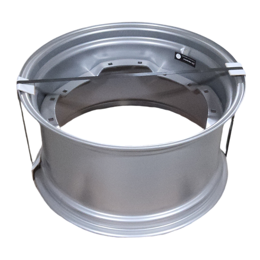 [NTS-130375] 15"W x 28"D, Case IH Silver Mist 8-Hole Waffle Wheel (Groups of 2 Bolts)