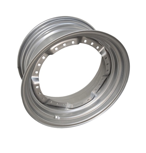 [NTS-130846] 15"W x 30"D, Case IH Silver Mist 12-Hole Waffle Wheel (Groups of 3 bolts) , 2.5" Offset